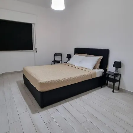 Sleeptubal Mooie Moderne Comfortabele Accommodatie In Baixa Da Banheira